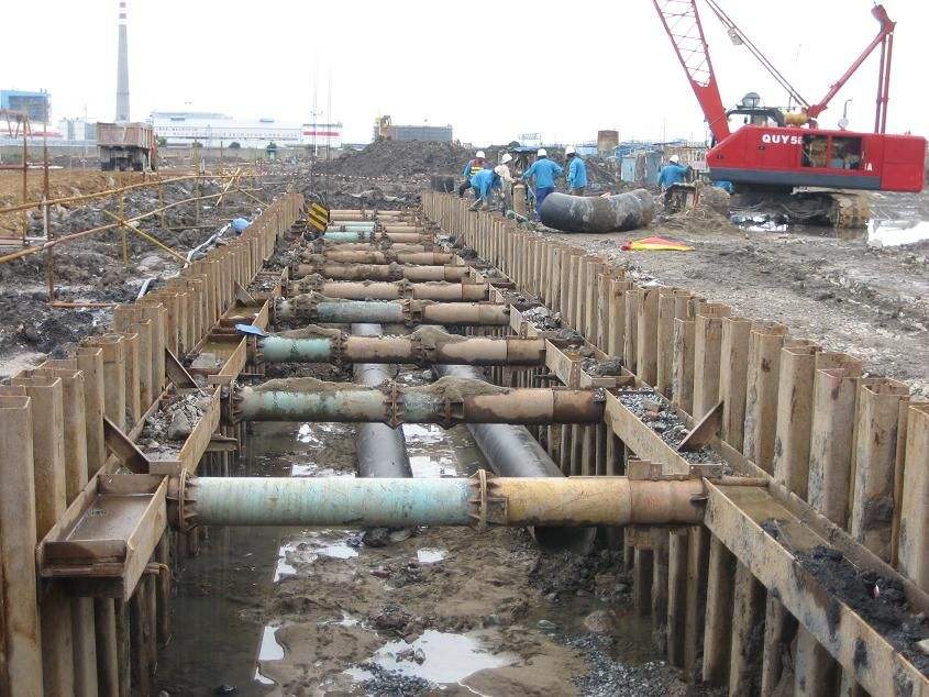 湖南常德卷烟厂污水处理系统钢板桩施工