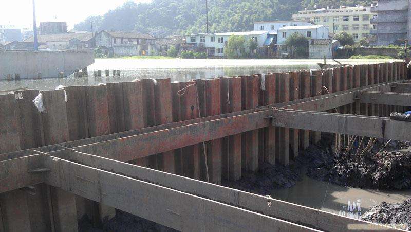 中山钢板桩围堰