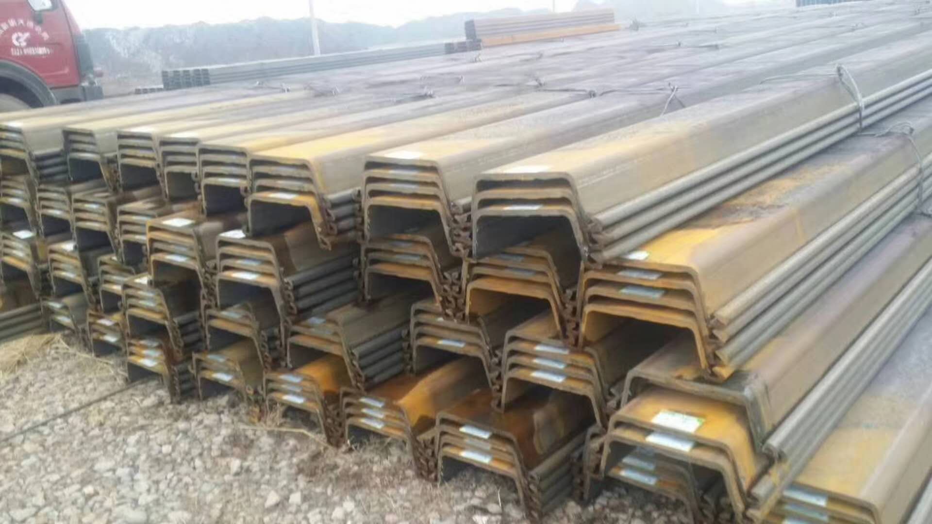 拉森钢板桩出租-18米